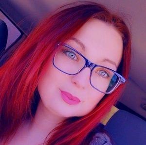 Meet your Posher, Elisha